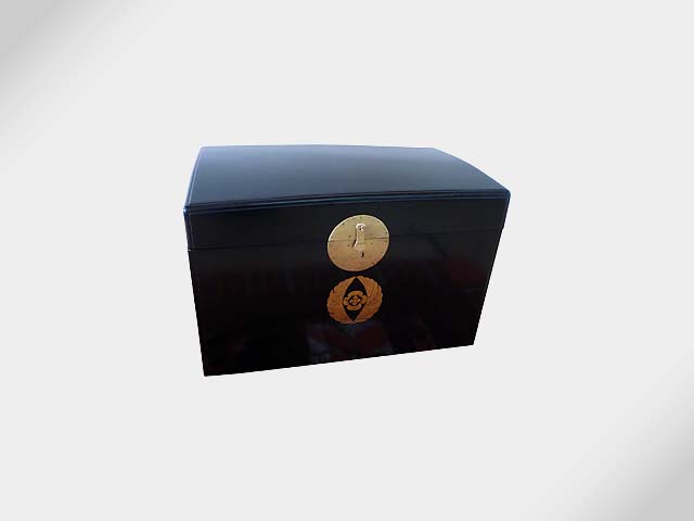 葛籠（つづら）の修理